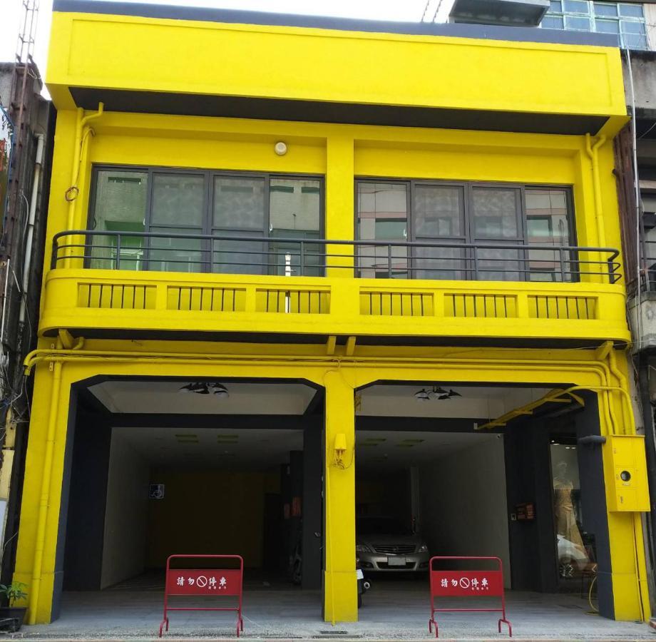 客旅家青年旅館 Travelers Plus Chiayi City Exterior photo